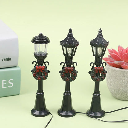 4Pcs Christmas Mini Street Light Dollhouse Garden Decor