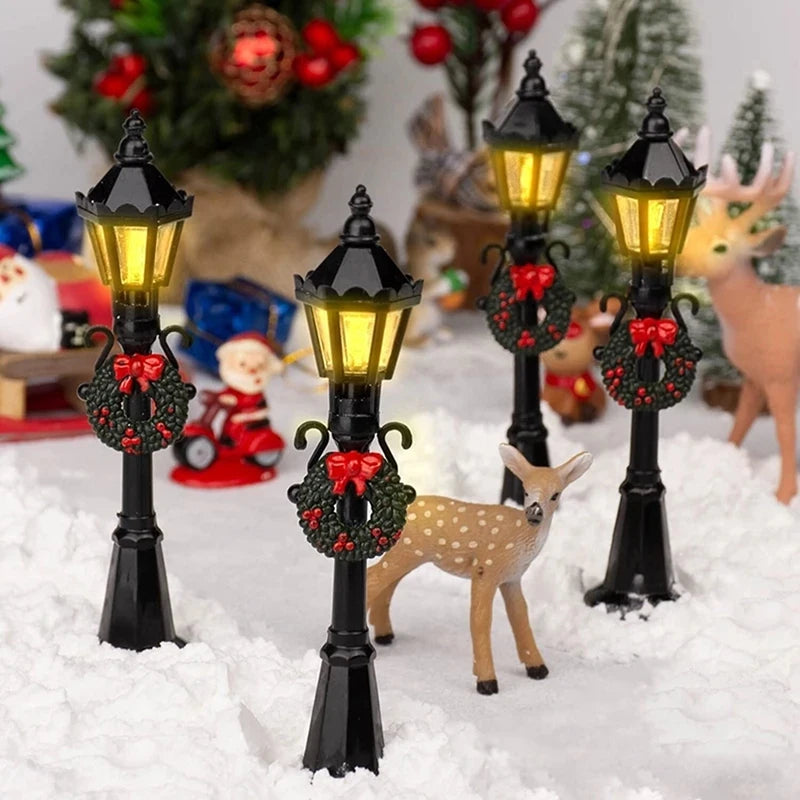 4Pcs Christmas Mini Street Light Dollhouse Garden Decor